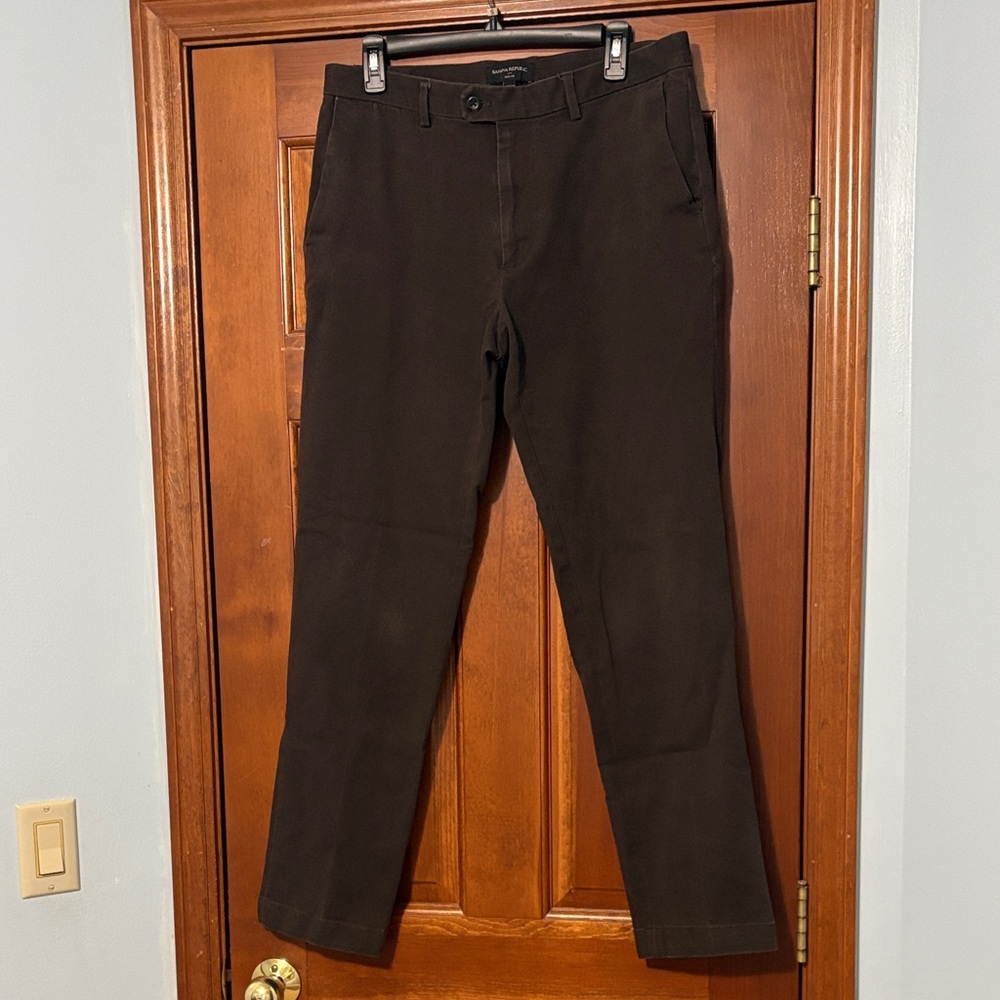 Banana Republic | Men's Brown Straight-Leg Chinos